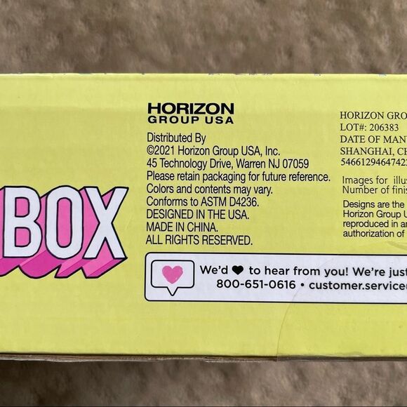 It’s So Me! Unicorn Jewelry Box Kit & Make Your Own Jewelry Age 6+ - Picture 8 of 10